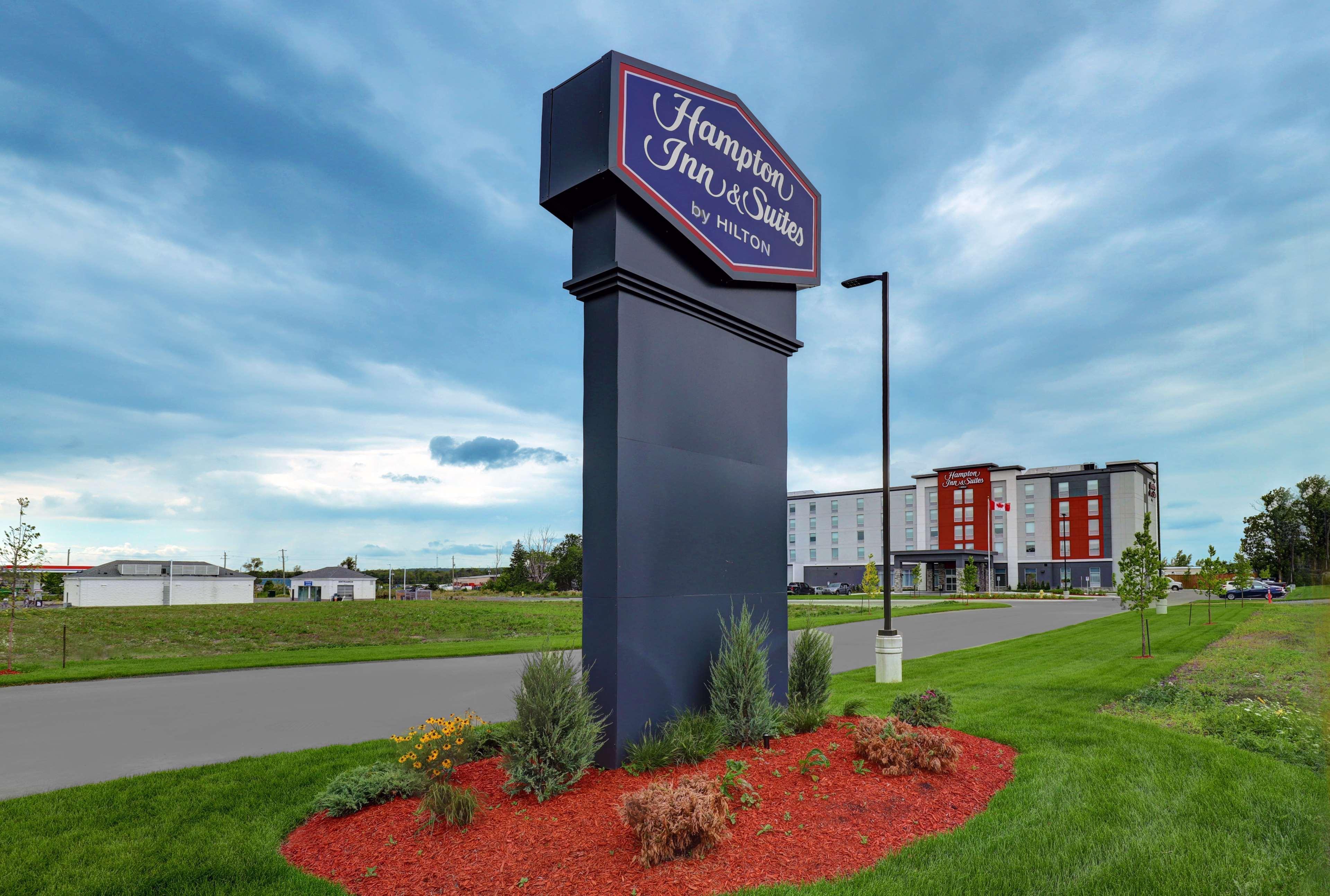 Hampton Inn & Suites Belleville Exterior foto